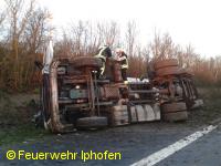Umgestürzter Gefahrgut-LKW auf A7